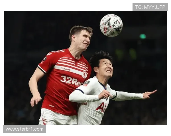 米德尔斯堡进攻套路成功运用状态回暖，球迷热议战术创新表现。